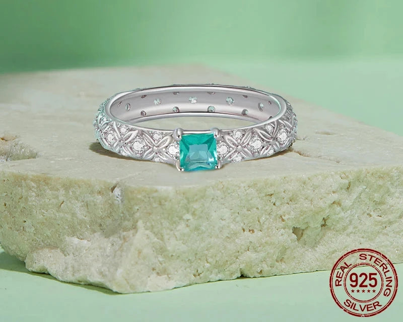 925 Sterling Silver Green Cubic Zirconia Geometric Ring – Elegant Statement Jewelry for Women